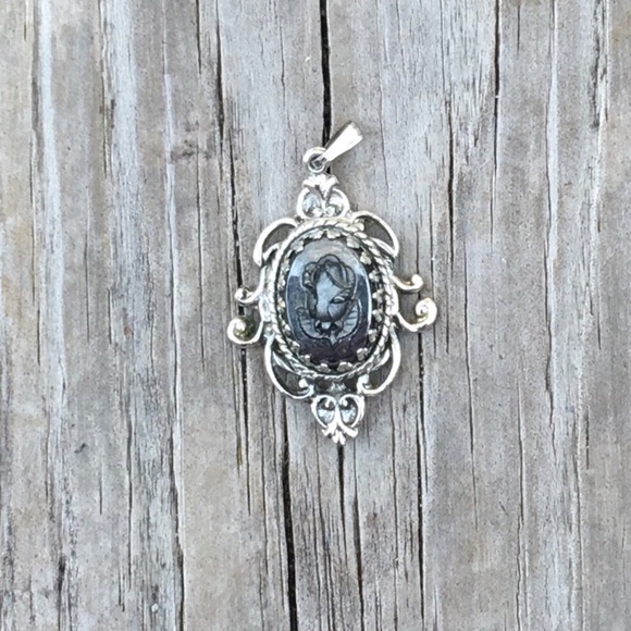 Vintage Pendant with Carved Rose - Picture 1 of 3